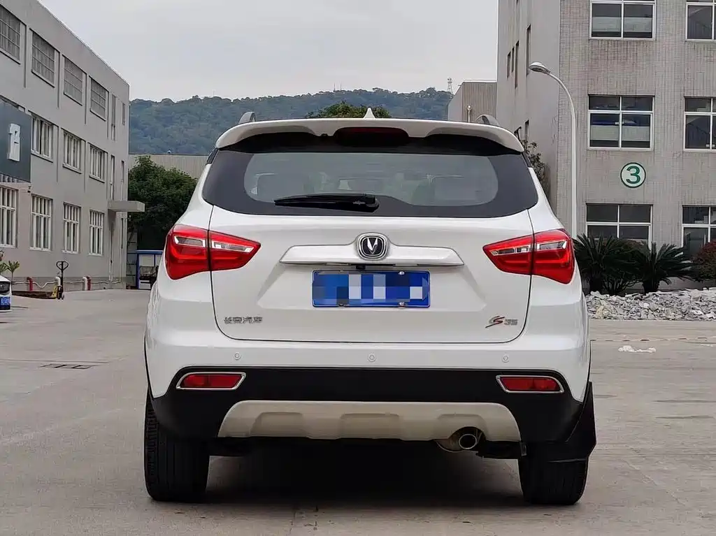 CHANGAN CS35
