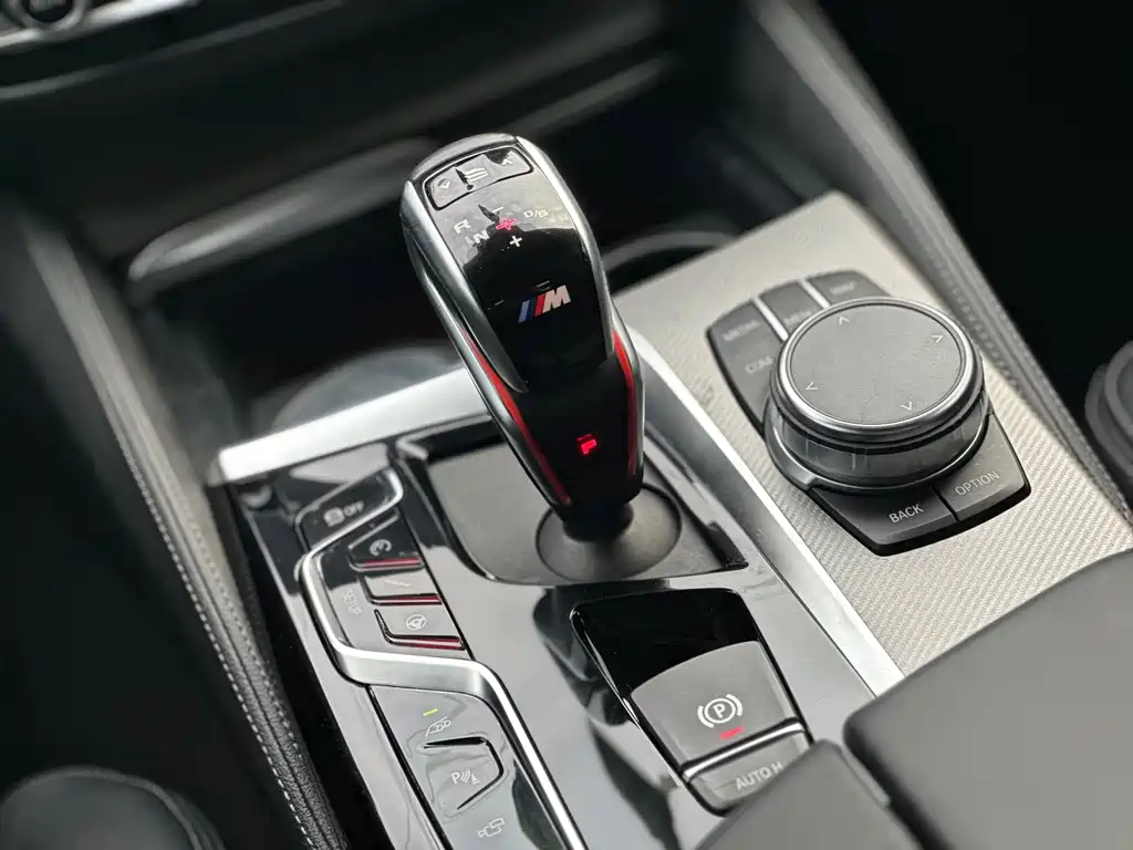 BMW M5 — миниатюра 16