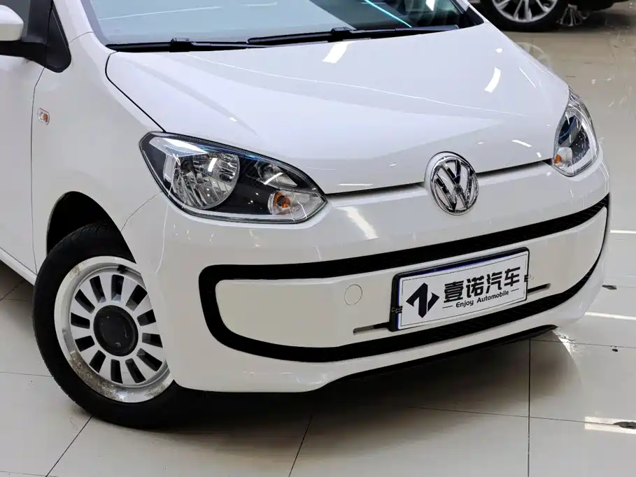 Volkswagen up! — миниатюра 11