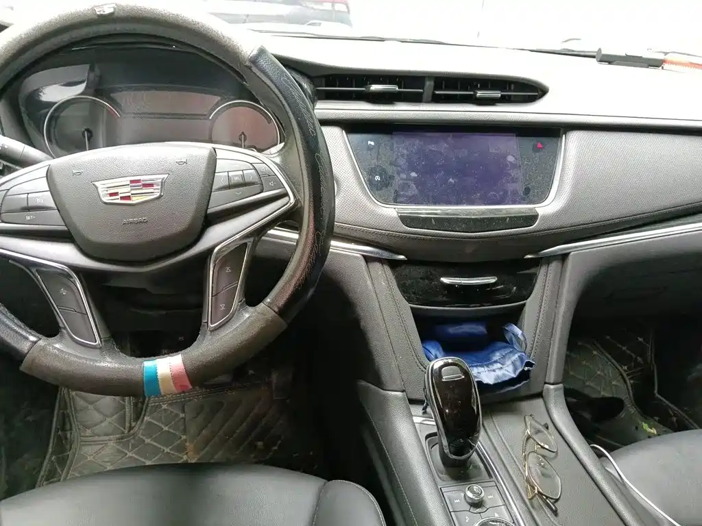 Cadillac XT5 — миниатюра 10