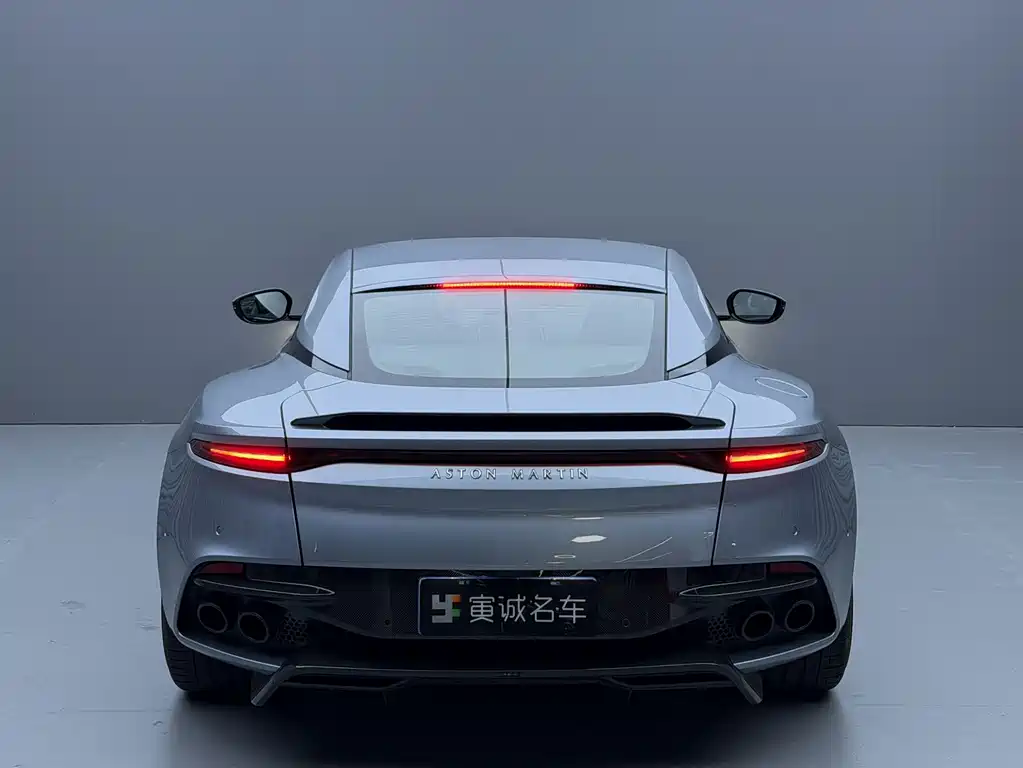 Aston Martin DBS — миниатюра 5