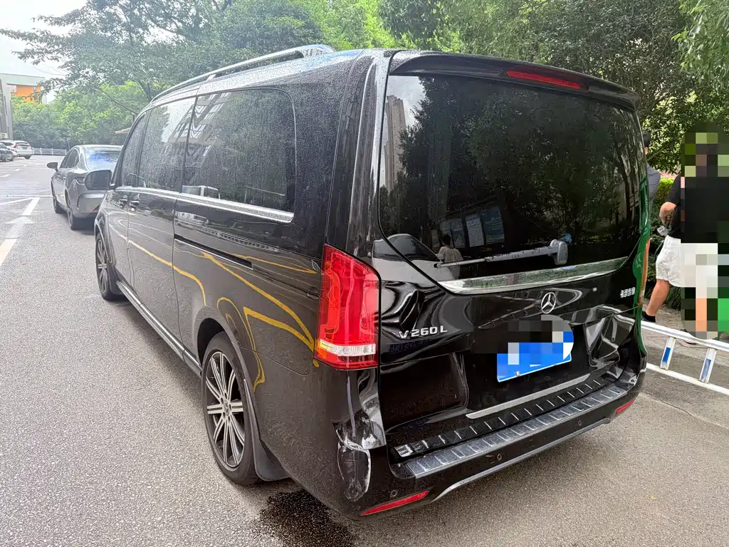 Mercedes-Benz V-Class — миниатюра 25