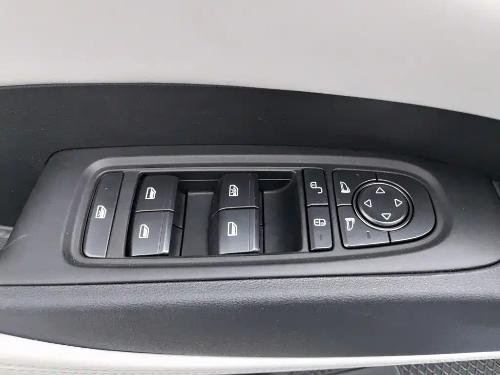 BYD Seal 06 — миниатюра 9
