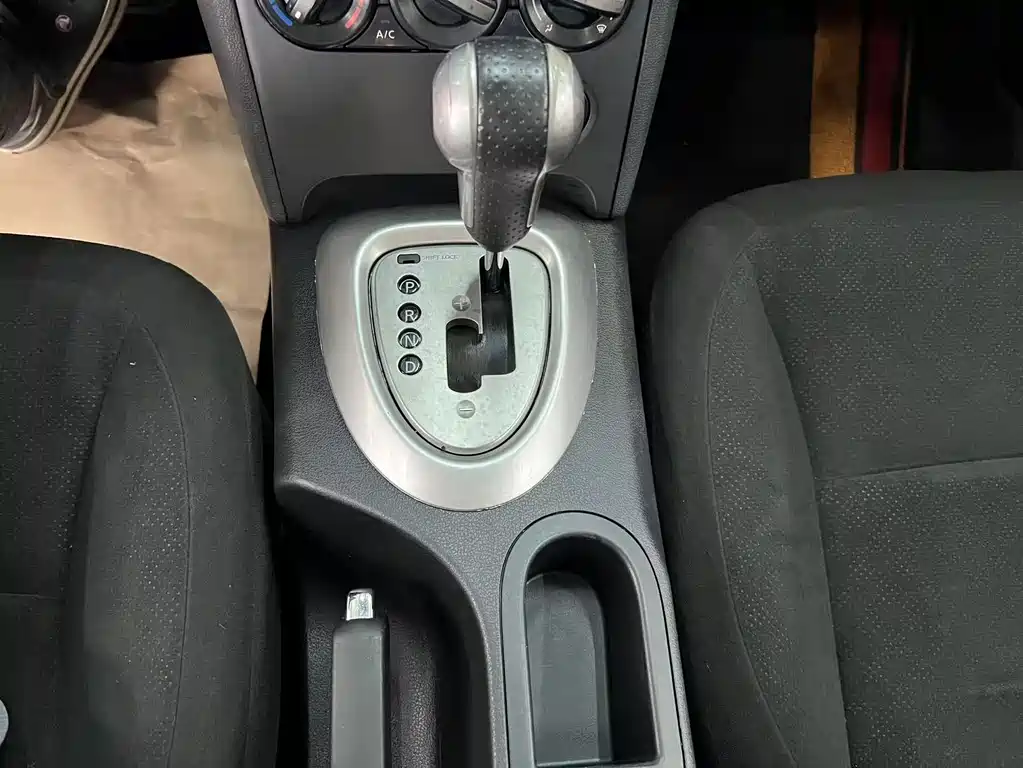 Nissan Qashqai — миниатюра 13