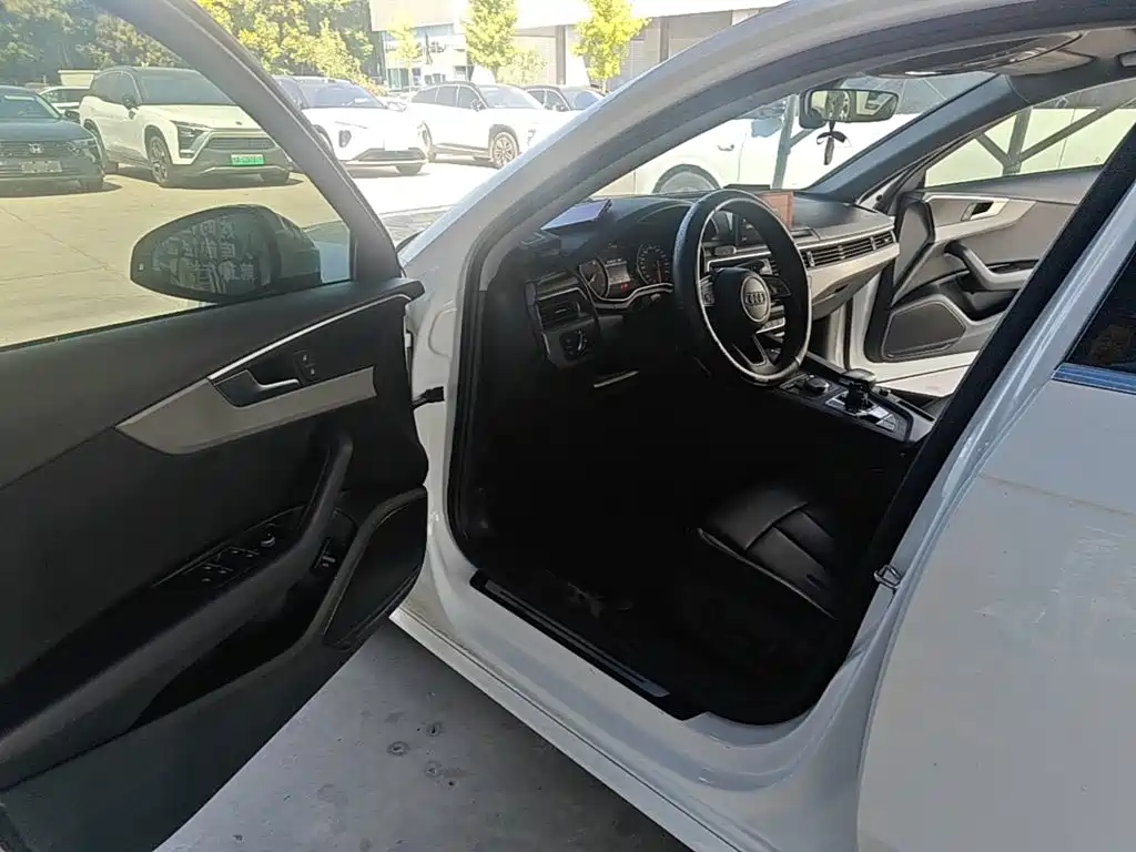 Audi A4L — миниатюра 21
