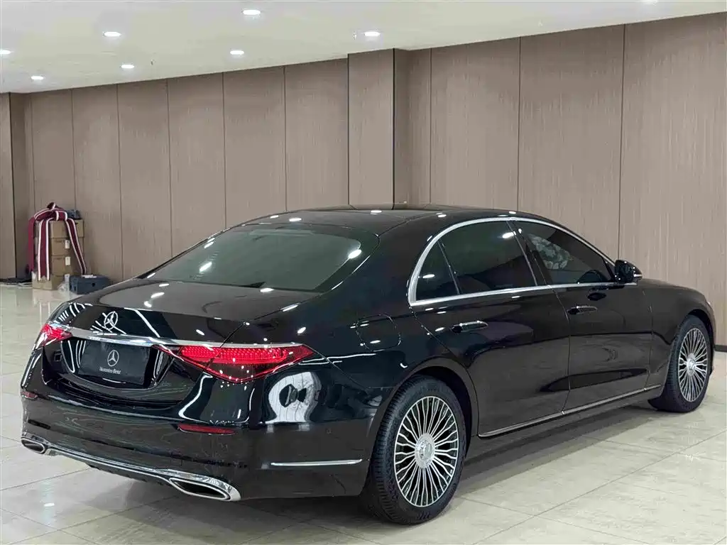 Mercedes-Benz S-Class — миниатюра 8