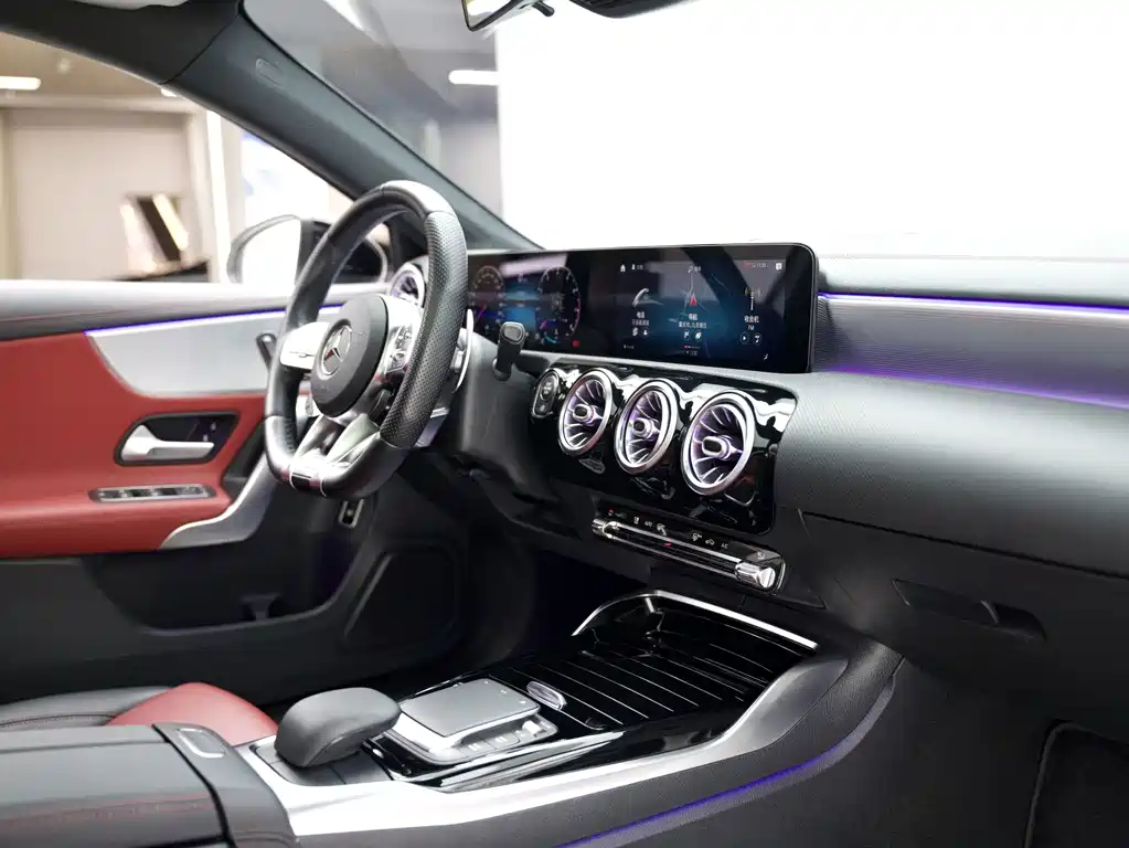 Mercedes-Benz A-Class AMG — миниатюра 5