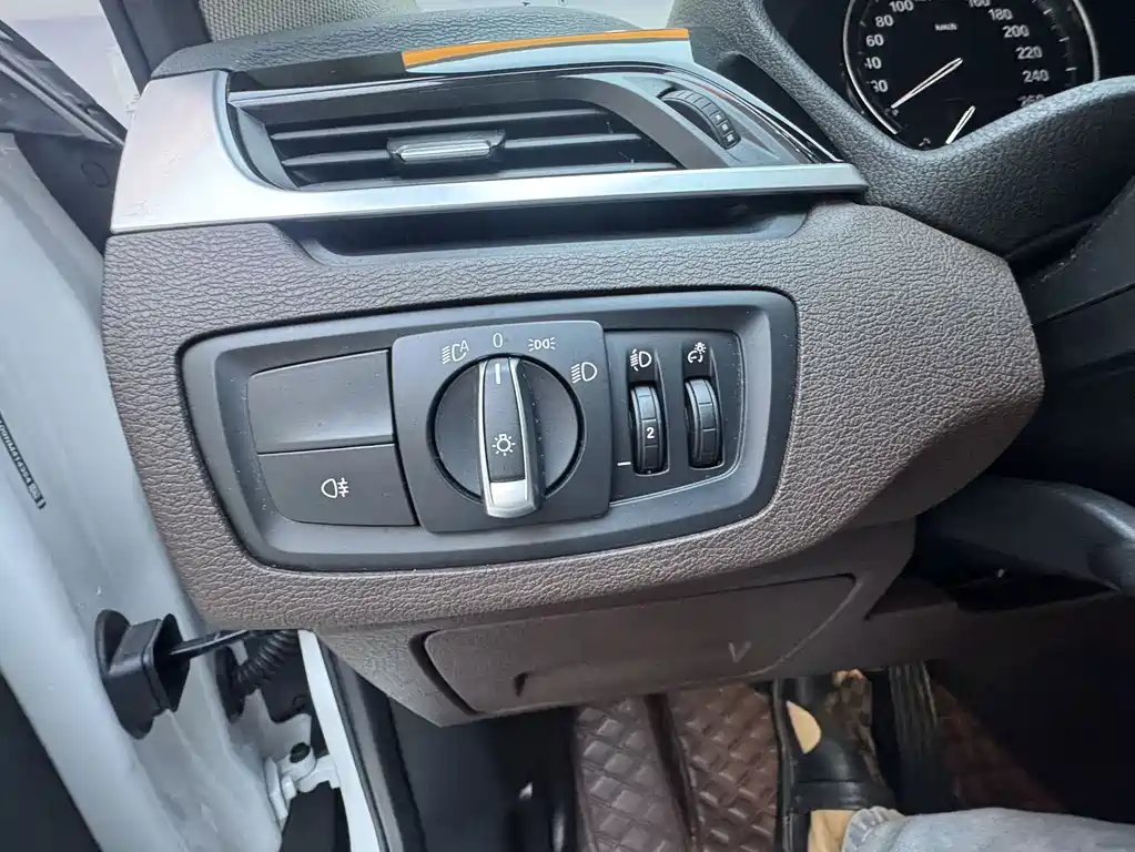 BMW X1 — миниатюра 17