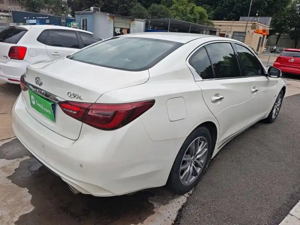 Infiniti Q50L — миниатюра 7