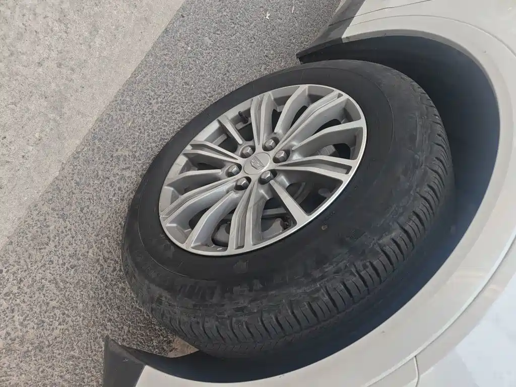 Cadillac XT5 — миниатюра 8