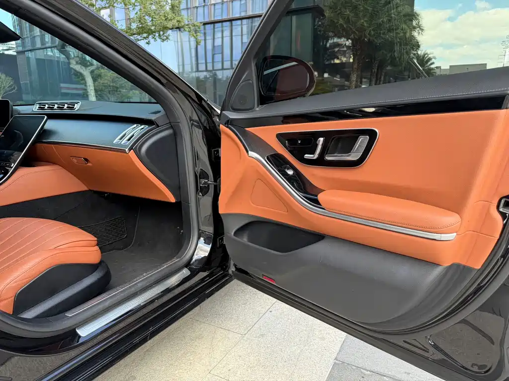 Mercedes-Benz S-Class — миниатюра 13