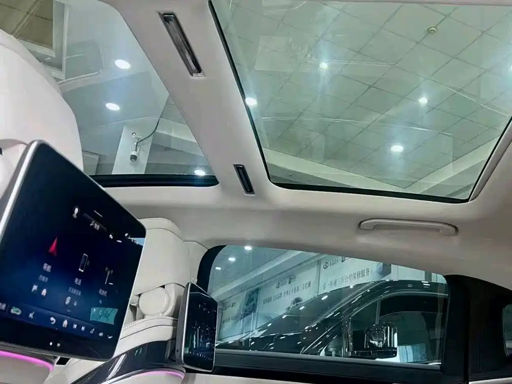 Mercedes-Benz S-Class — миниатюра 7