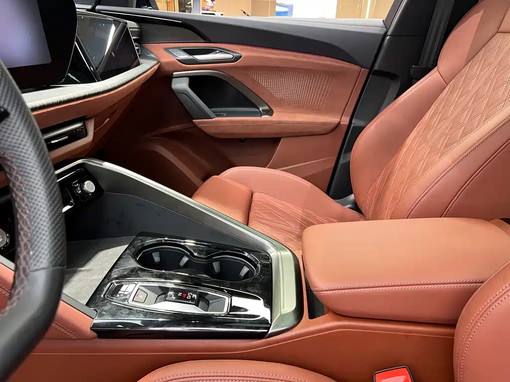Audi Q5L — миниатюра 5