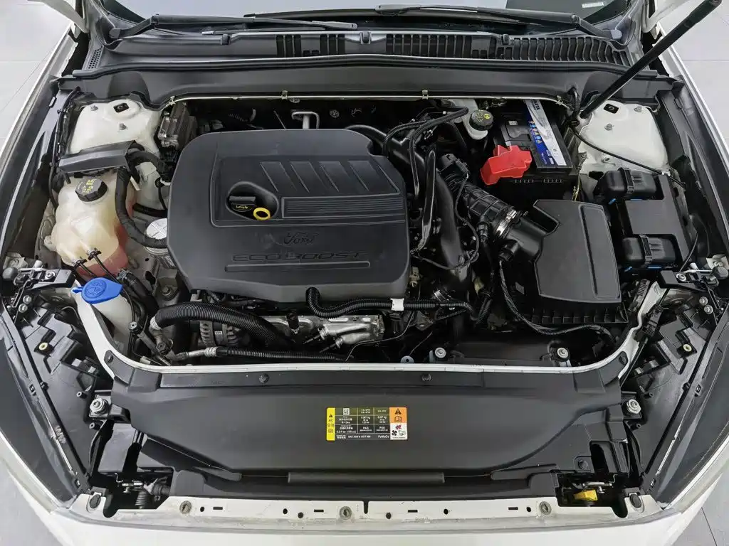 Ford Mondeo — миниатюра 6