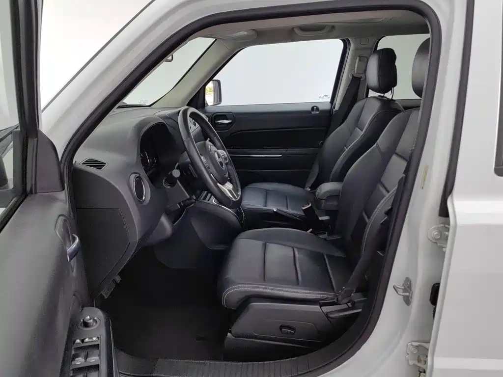 Jeep Patriot — миниатюра 10