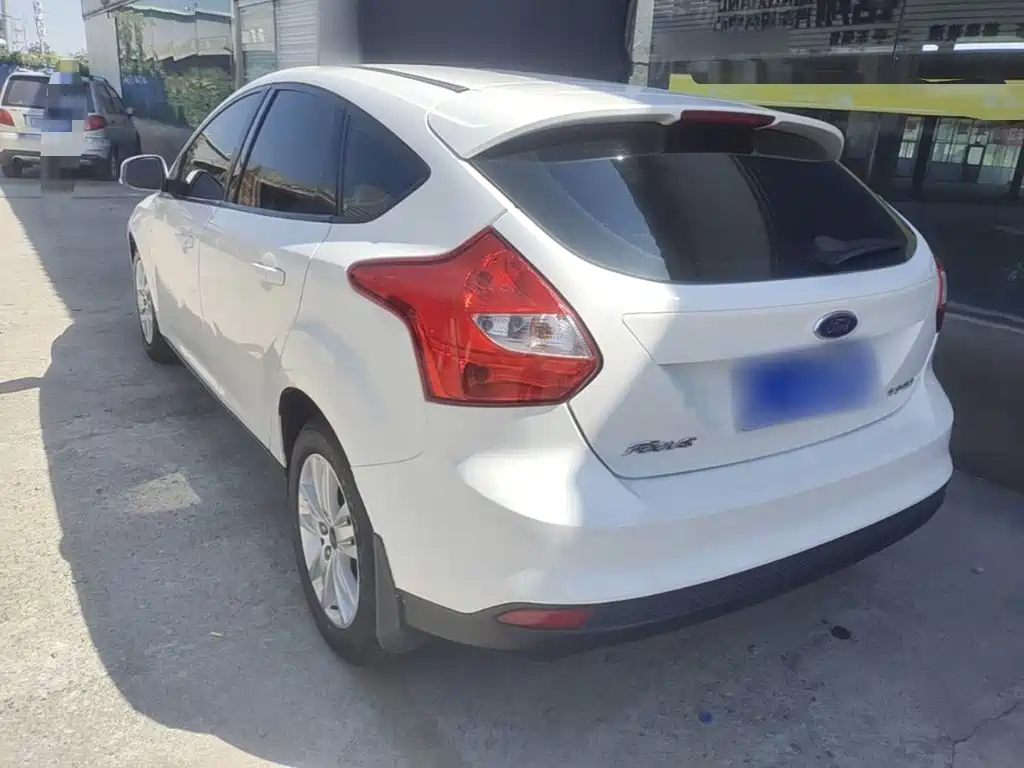Ford Focus — миниатюра 5