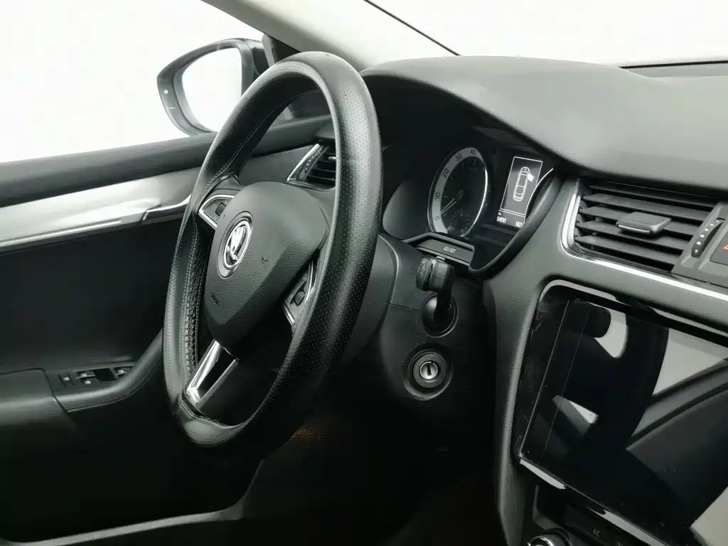 Skoda Octavia — миниатюра 22