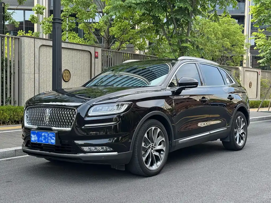 Lincoln Nautilus 2022