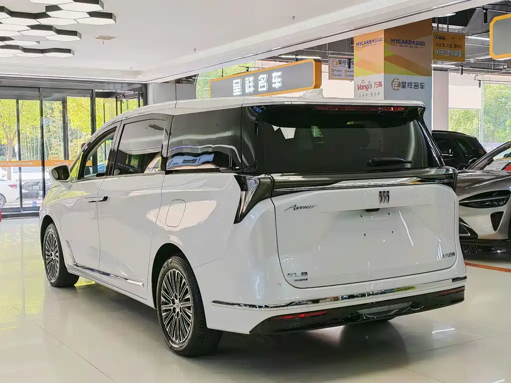 Buick GL8 Hybrid — миниатюра 19