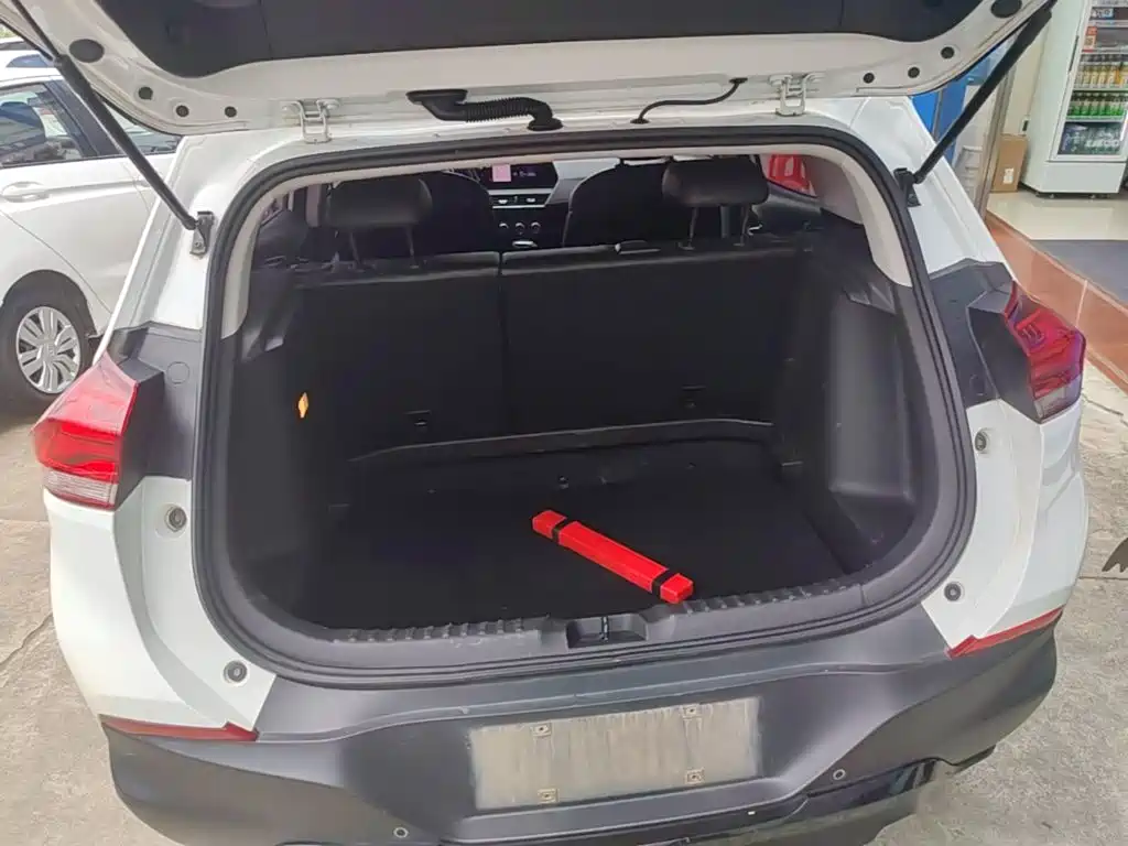 Chevrolet Trax — миниатюра 19
