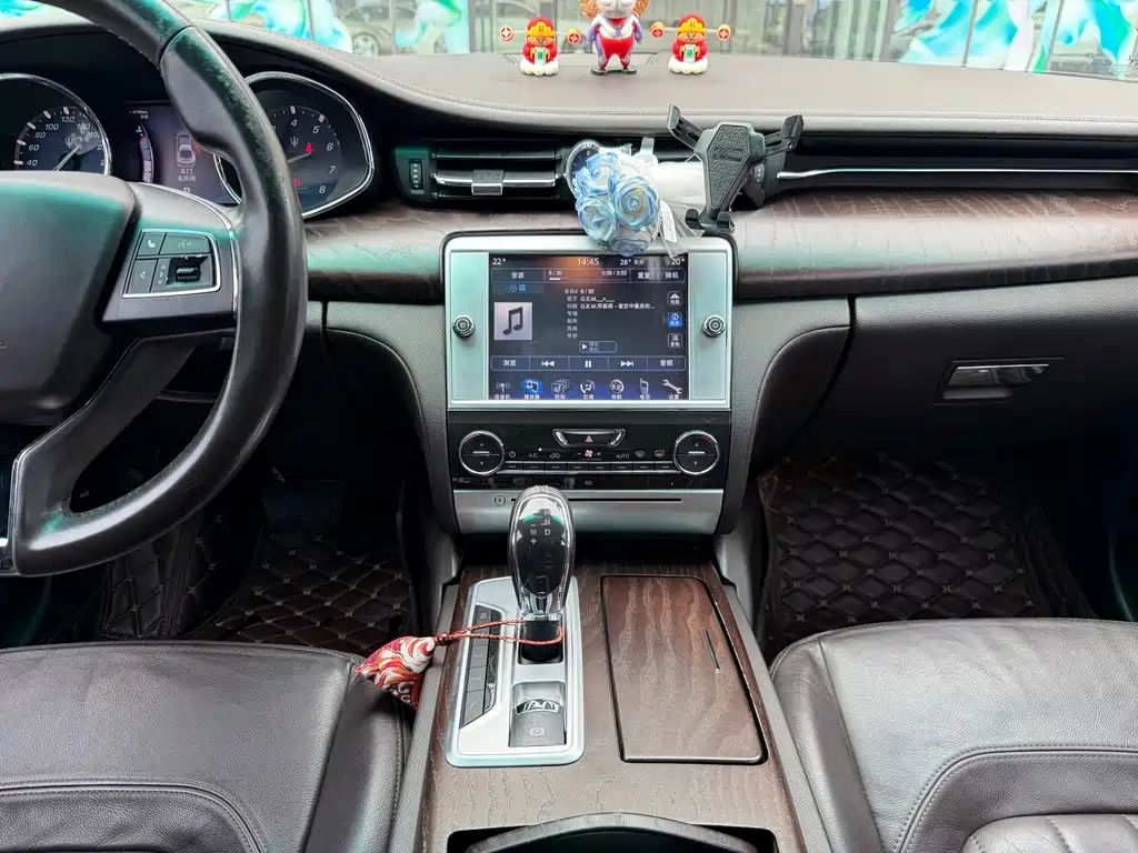 Maserati Quattroporte — миниатюра 10