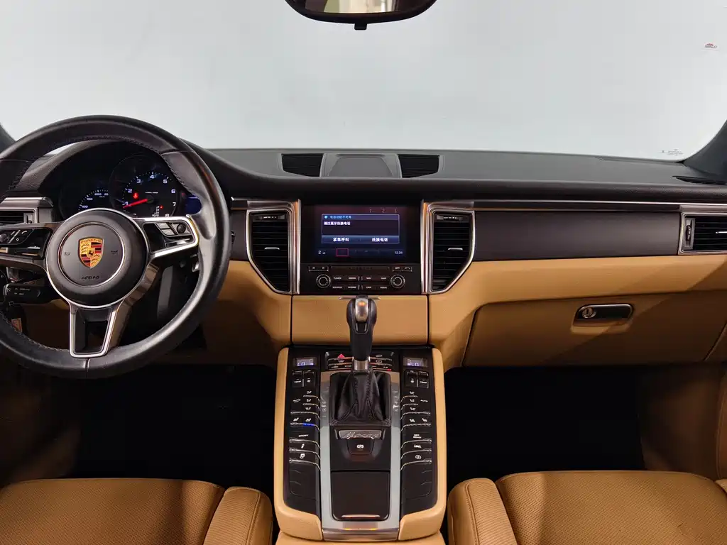 Porsche Macan — миниатюра 8