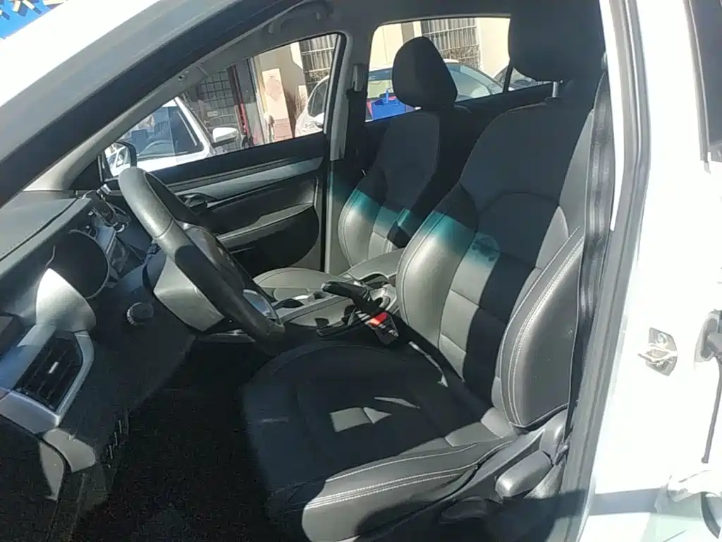 Geely Vision S1 — миниатюра 15