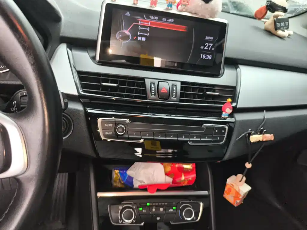 BMW 2 Series Active Tourer — миниатюра 9