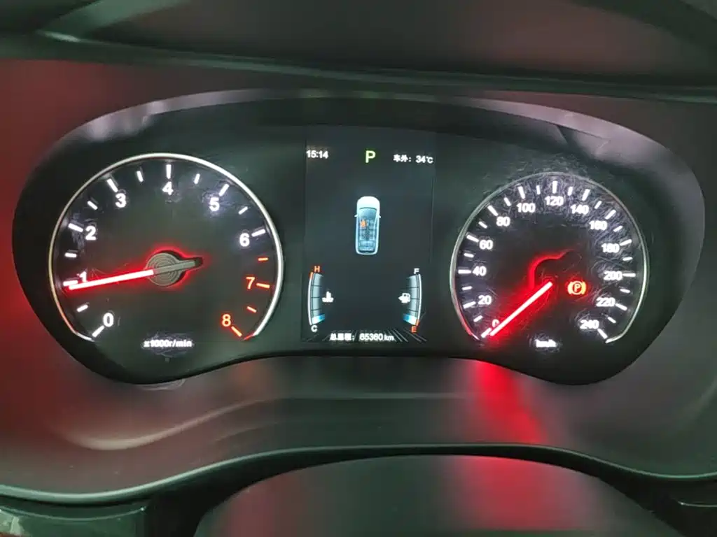 BYD MAX — миниатюра 12