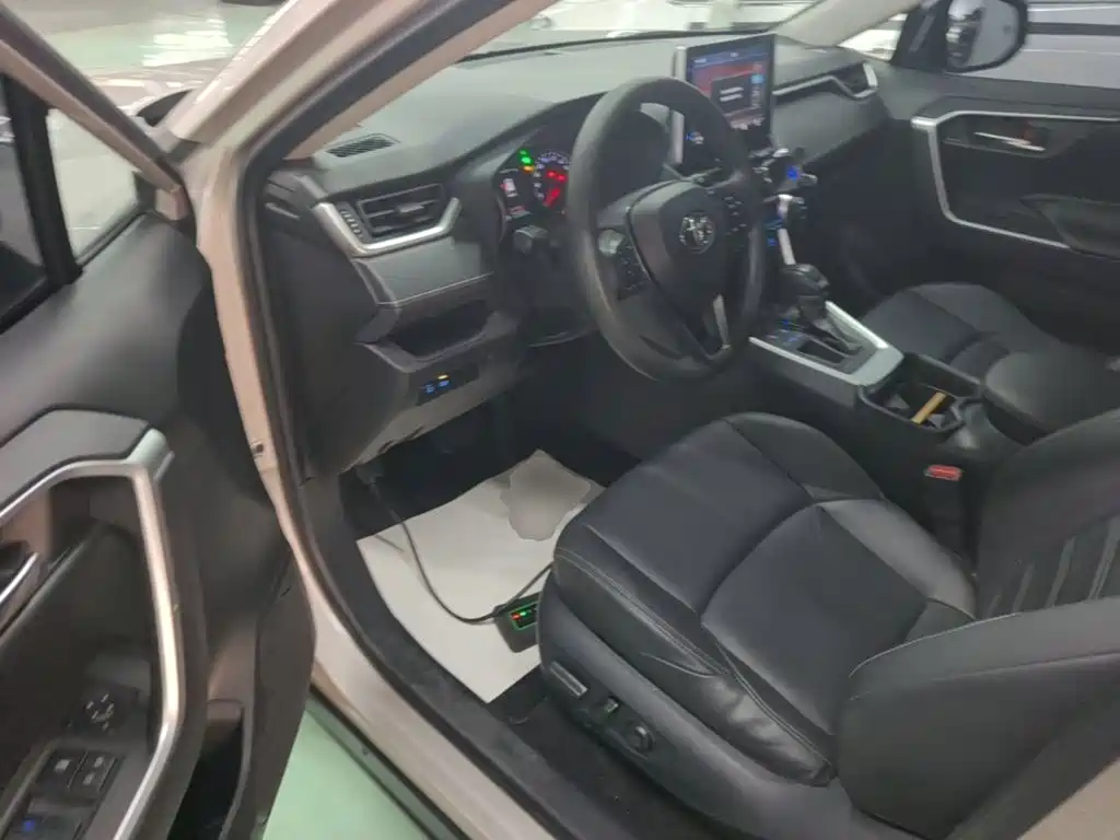 Toyota Wildlander — миниатюра 16