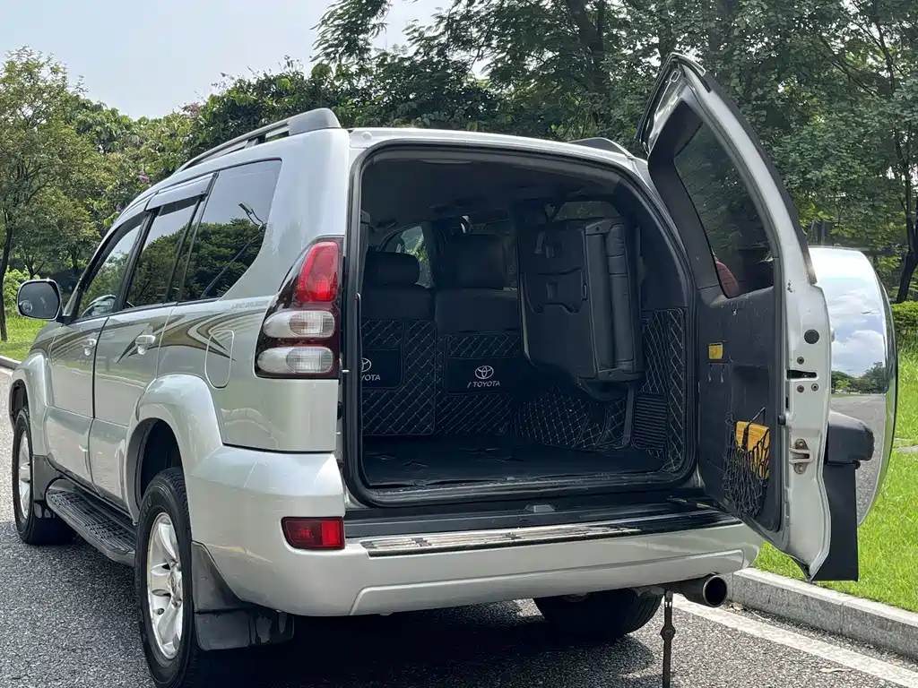 Toyota Prado (Import) — миниатюра 9