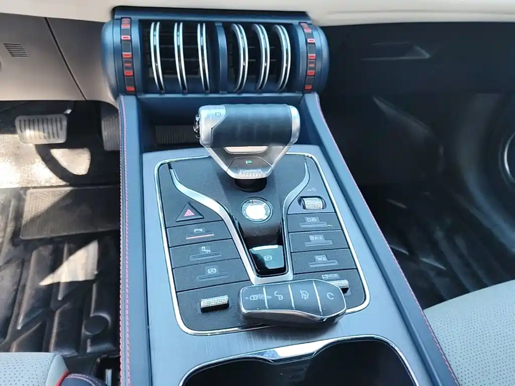 BYD Yuan Plus — миниатюра 14