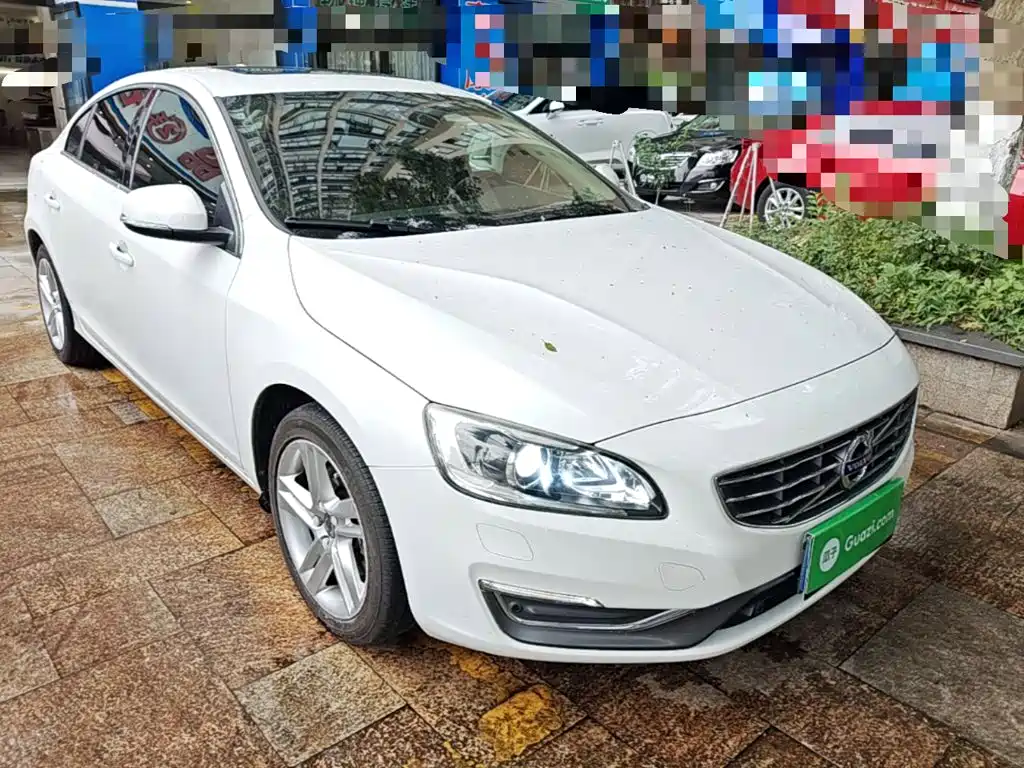 Volvo S60 — миниатюра 4