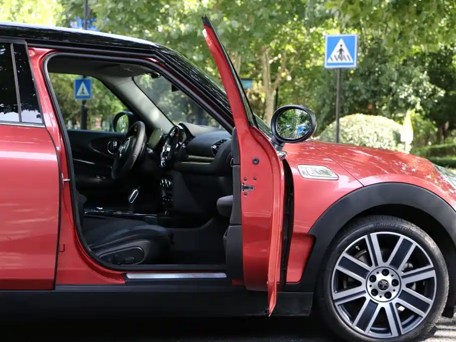 MINI Mini Clubman — миниатюра 20