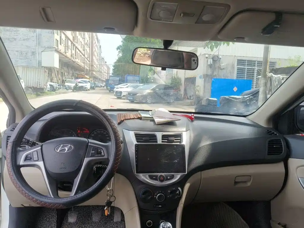 Hyundai Verna — миниатюра 9