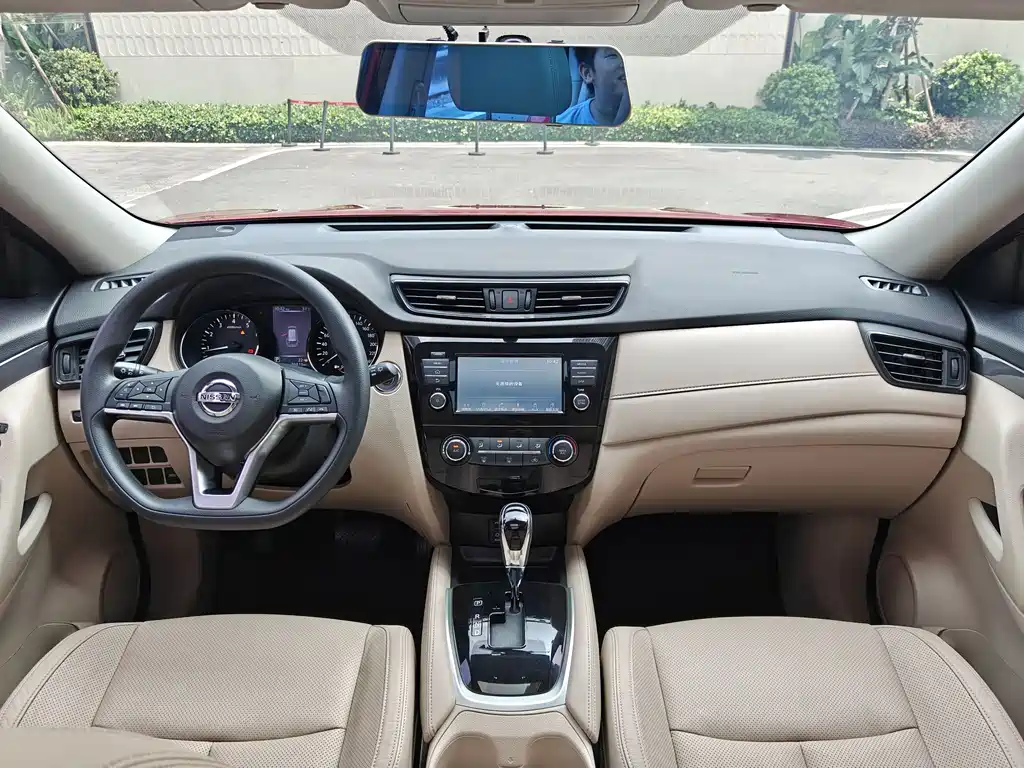 Nissan X-Trail 2017 2.0L CVT Comfort 2WD