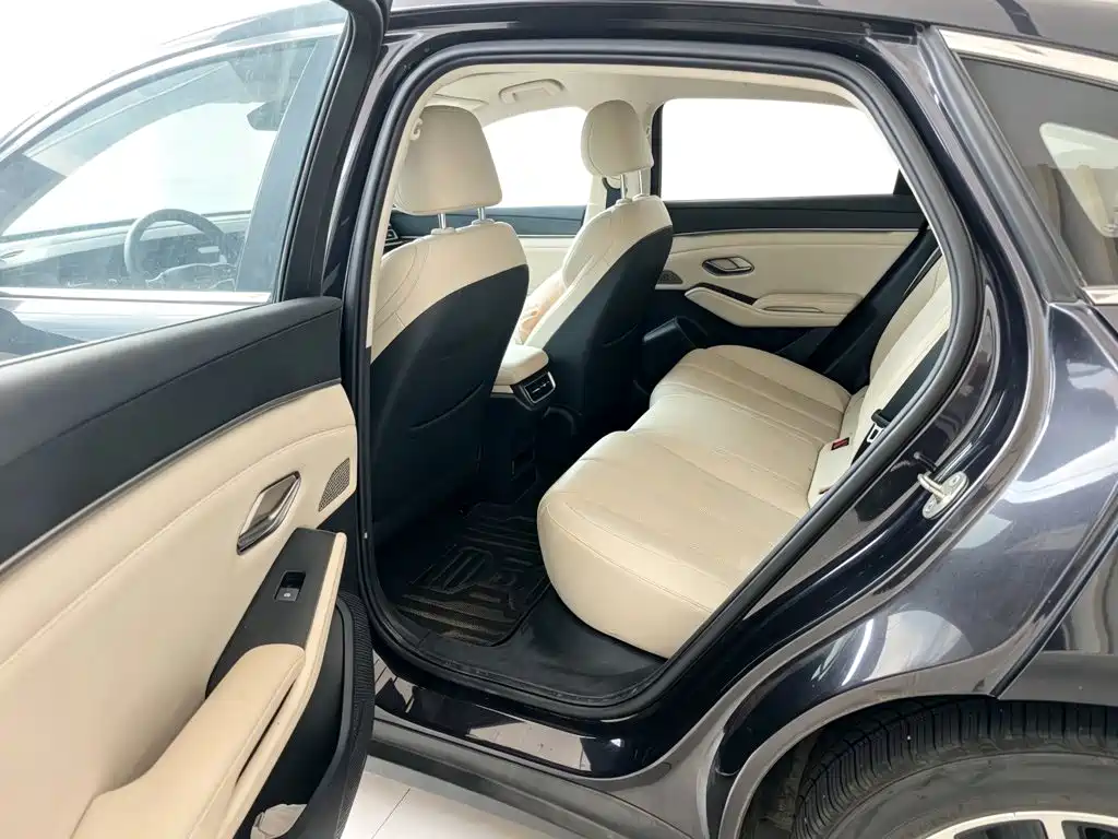 BYD Qin L — миниатюра 5