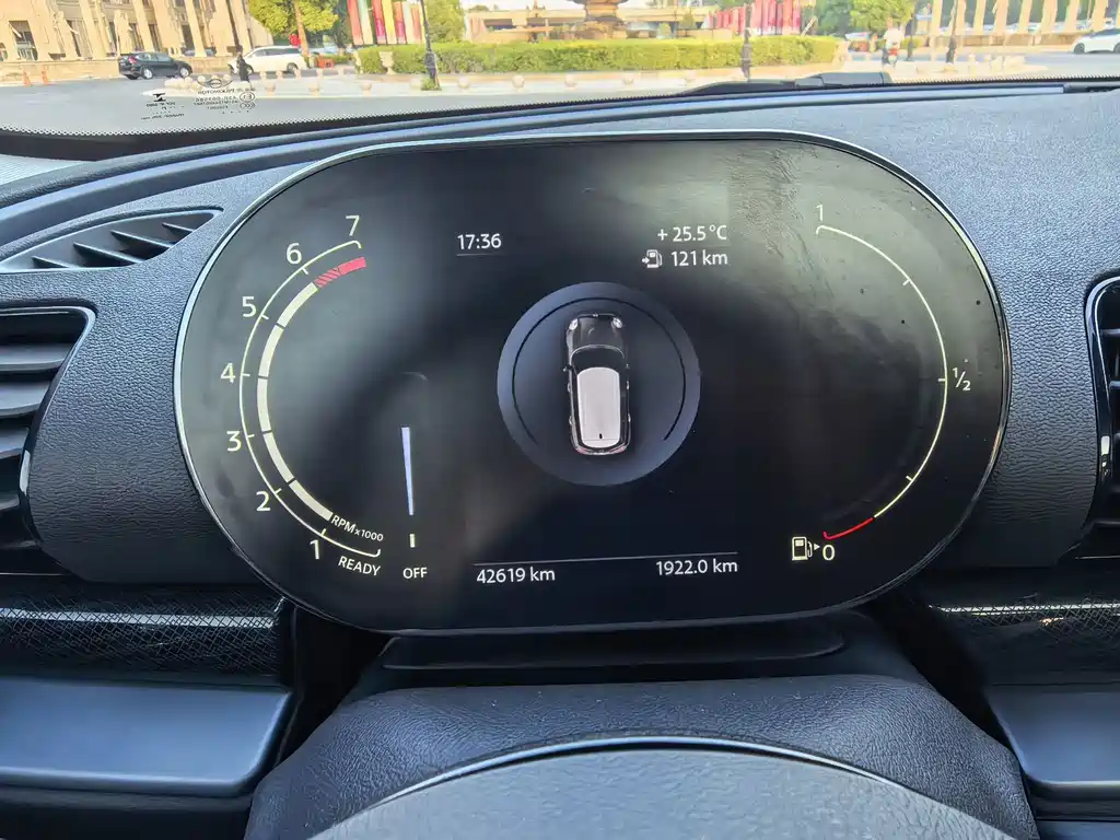 MINI Mini Clubman — миниатюра 8