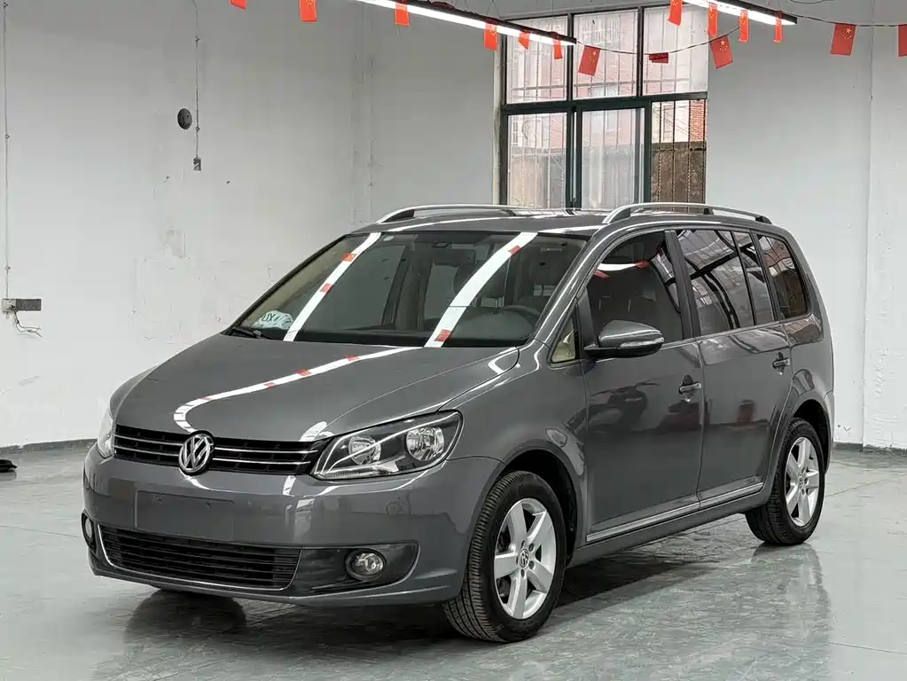 Volkswagen Touran — миниатюра 3