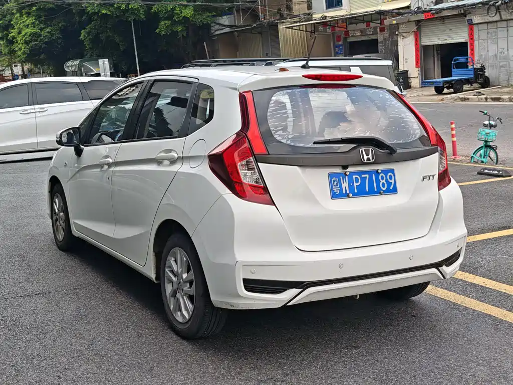 Honda Fit — миниатюра 3
