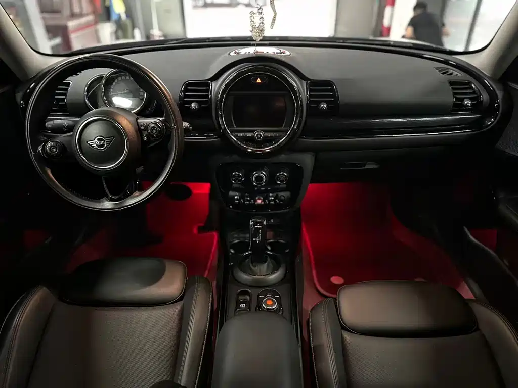 MINI Mini Clubman — миниатюра 11