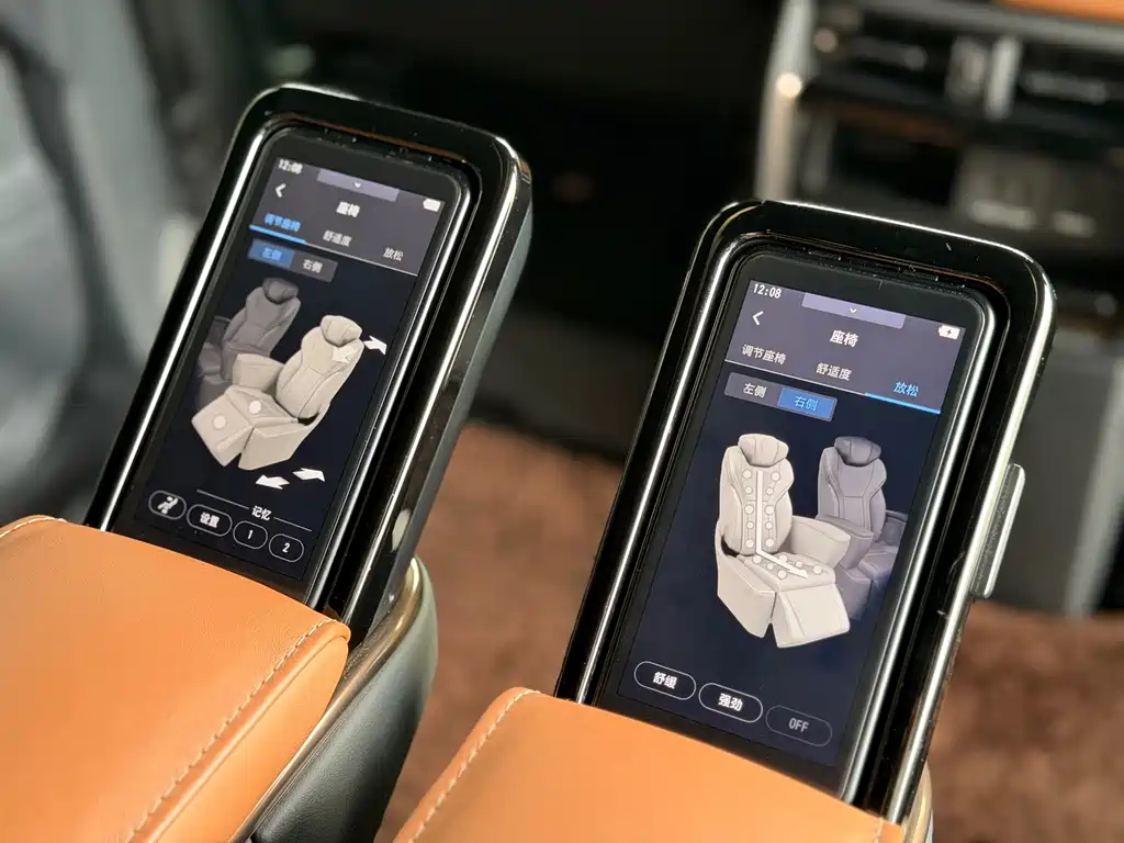 Toyota Vellfire — миниатюра 25