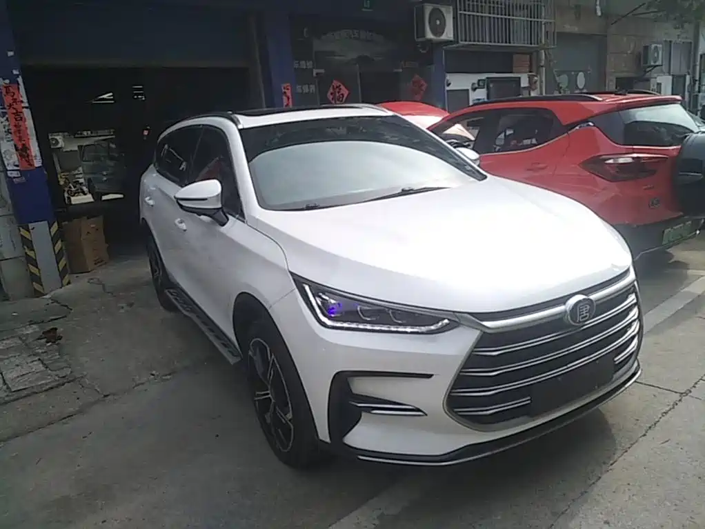 BYD Tang New Energy — миниатюра 4