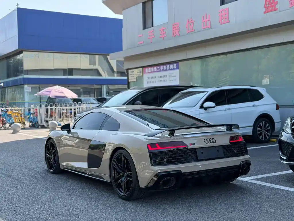 Audi R8 — миниатюра 4