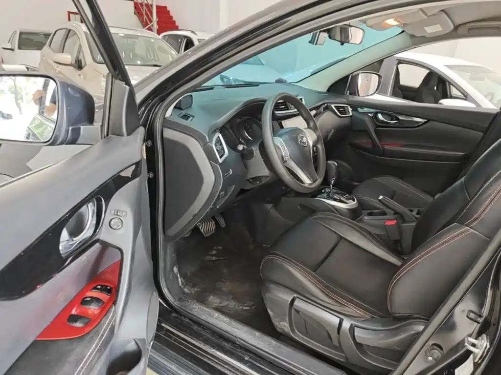 Nissan Qashqai — миниатюра 16