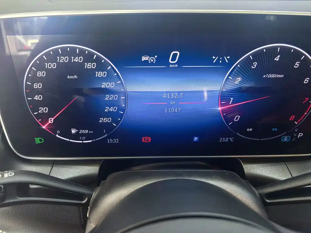 Mercedes-Benz GLC — миниатюра 11
