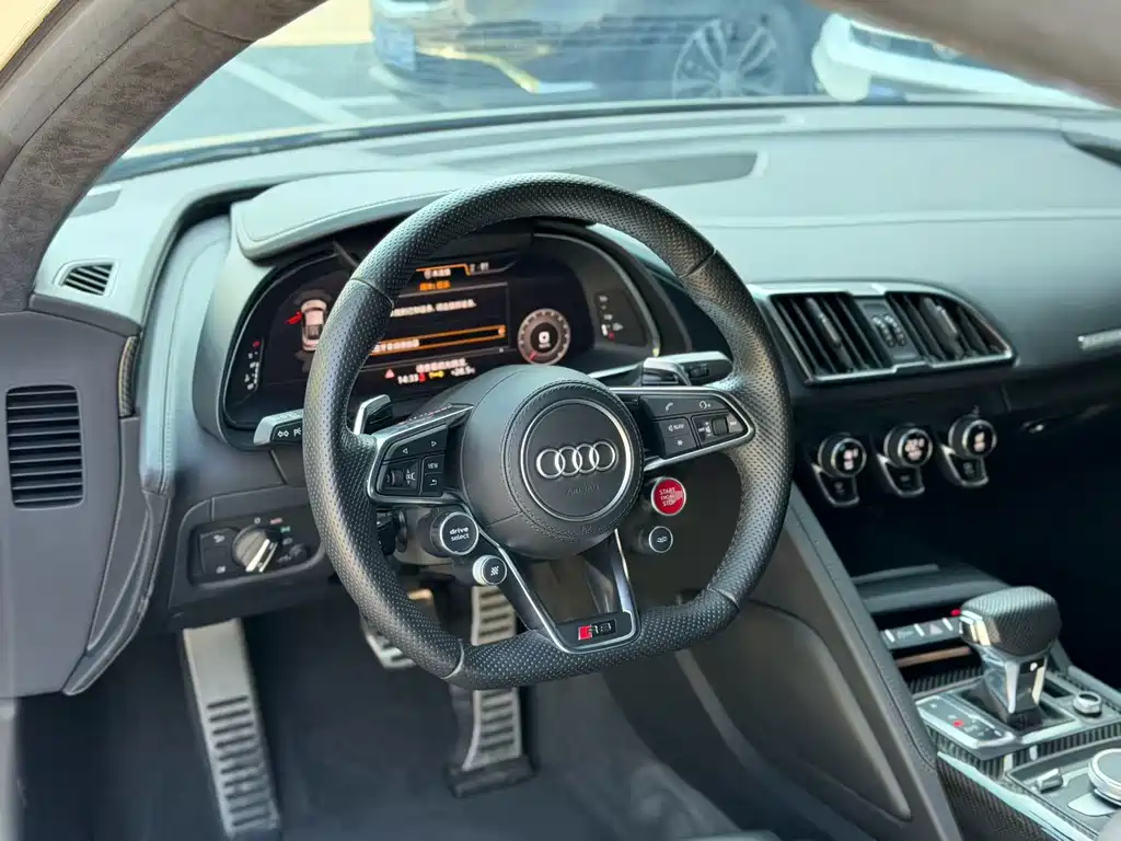 Audi R8 — миниатюра 5