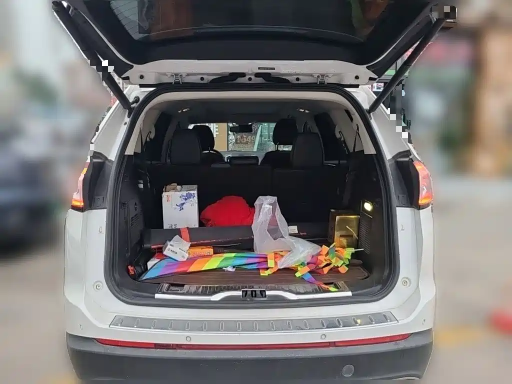 Ford Edge — миниатюра 15