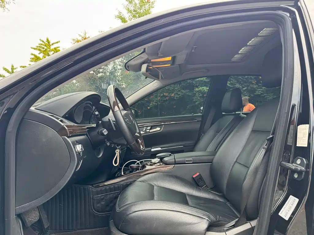 Mercedes-Benz S-Class — миниатюра 5