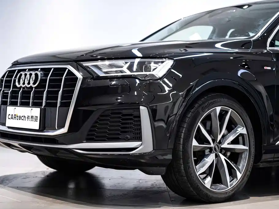 Audi Q7 — миниатюра 5